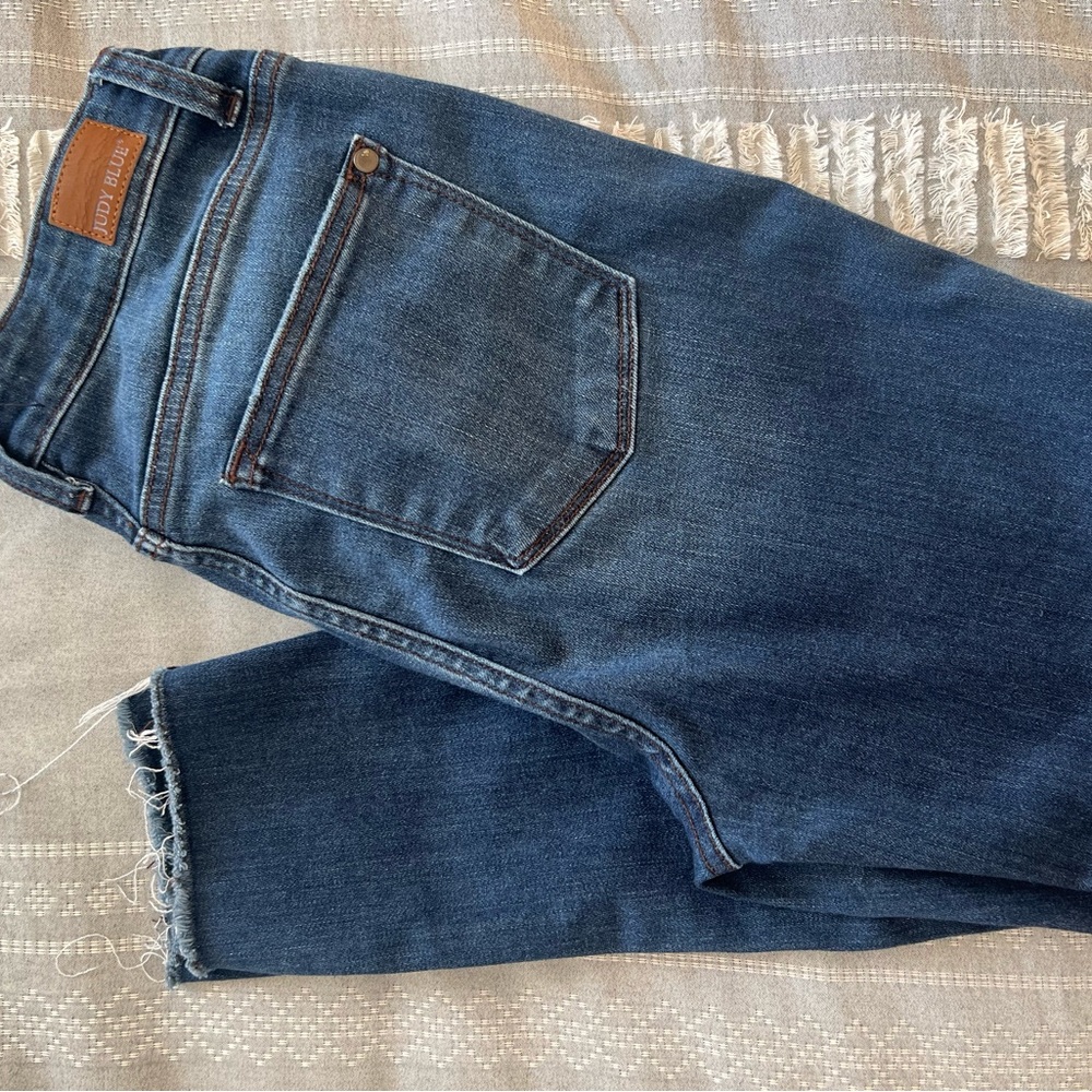 Judy Blue Frey bottom